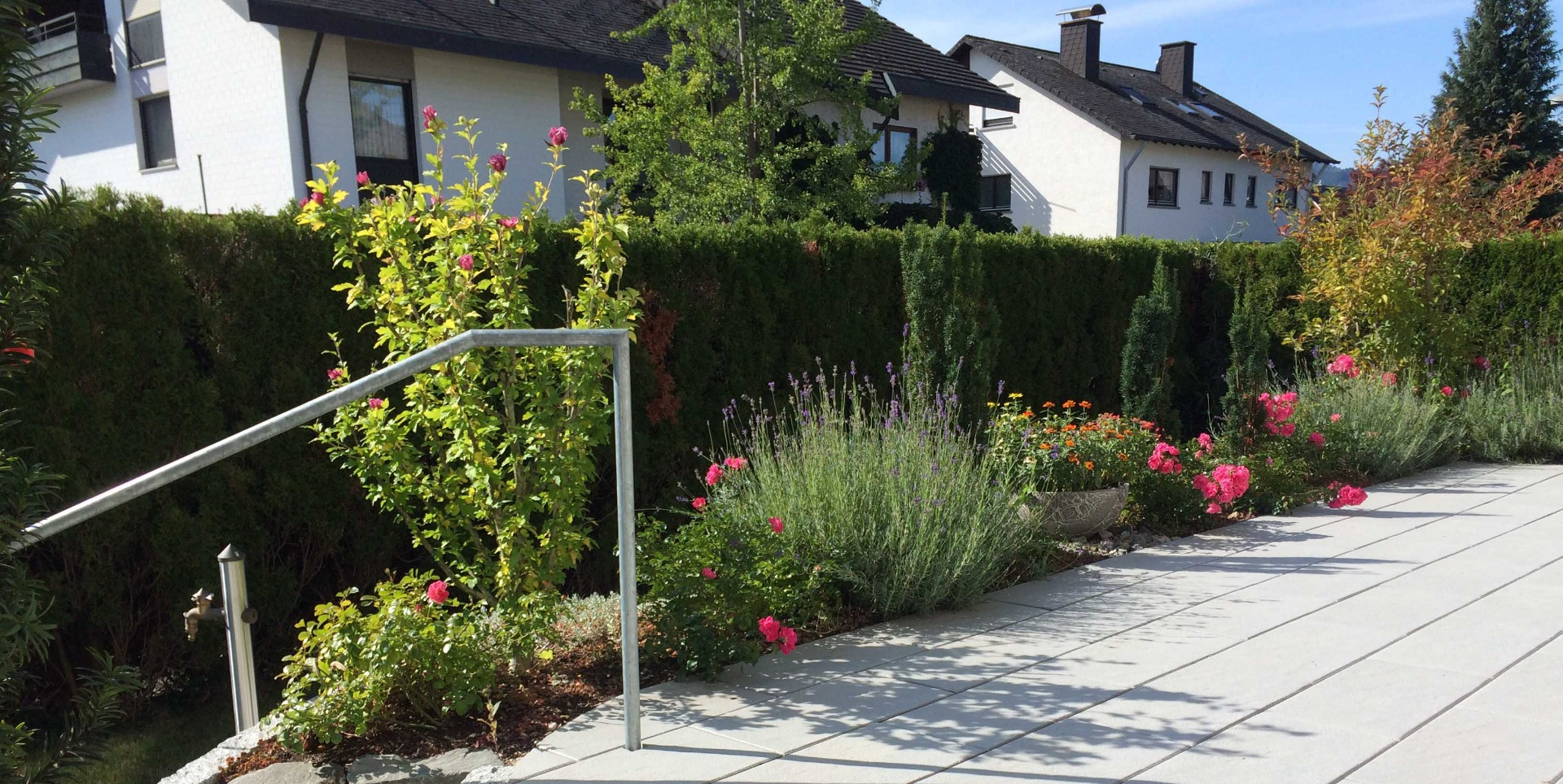 Vom Tiefbau bis zur Gartenterrasse